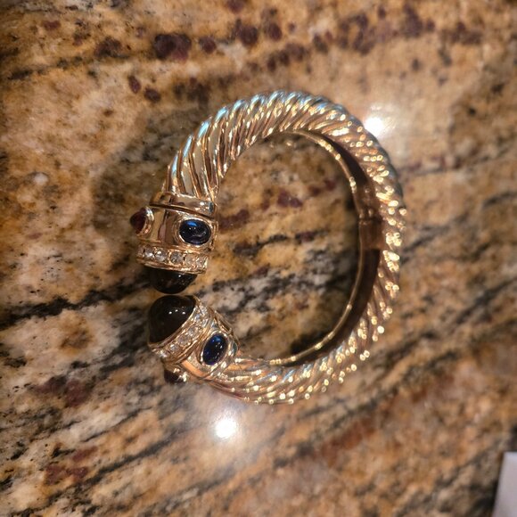 Ciner Vintage Cuff Bracelet - Picture 2 of 6